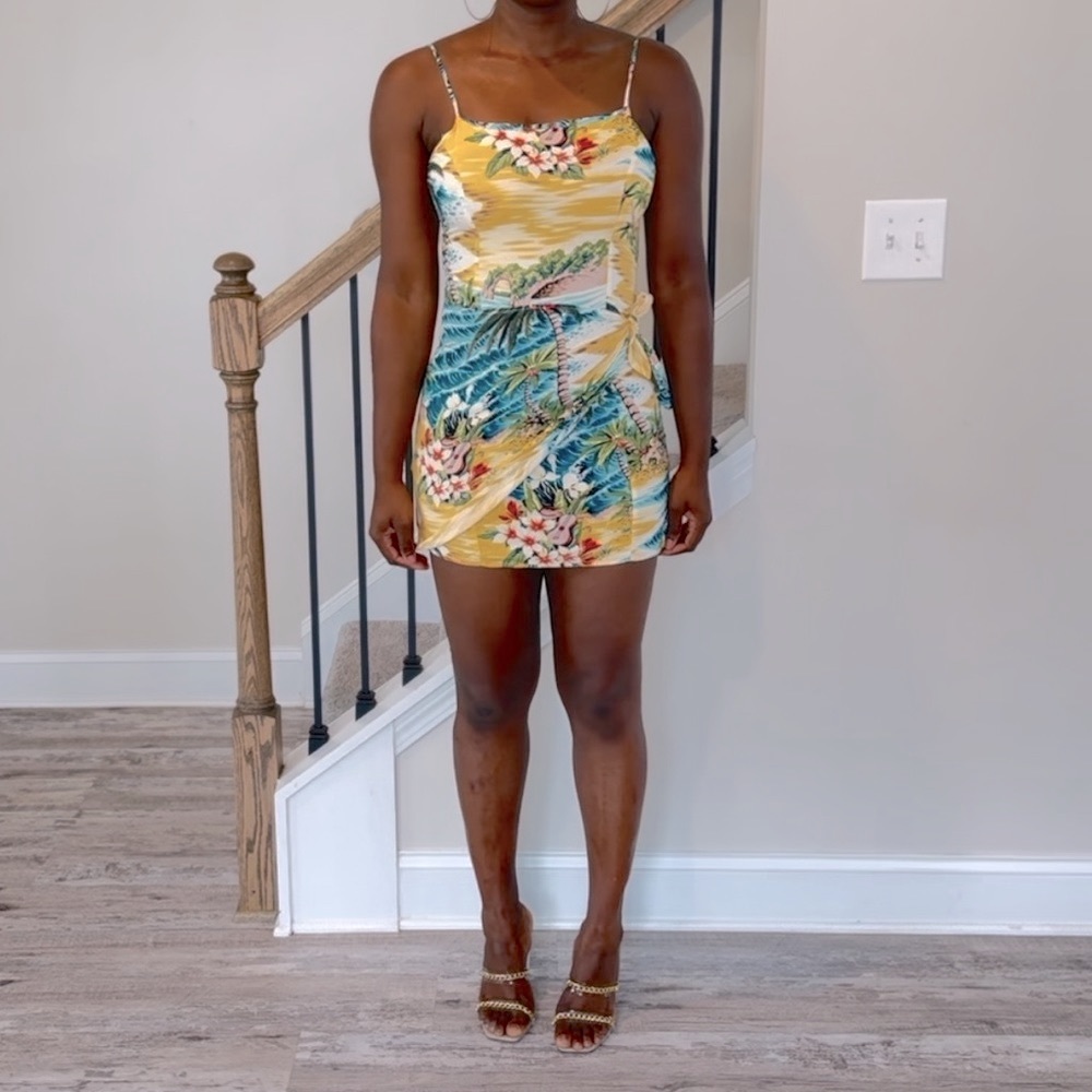Vintage Y2K Spaghetti Strap Hawaiian Beach Vacation Charlotte Russe Mini Dress